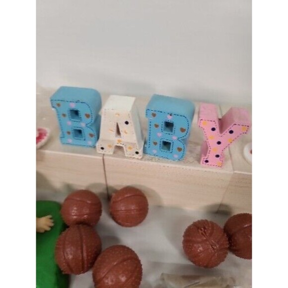 Vintage LOT of 40+ pcs. Hard Plastic Big Bird,golf,baby, Barbie, Bears,balls.... - Picture 10 of 11